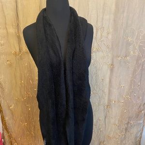 Black Faux Fur Microfiber Fringed Scarf